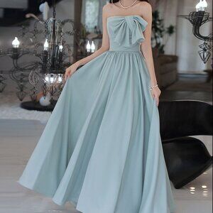 NWOT Blue Satin Strapless Lace-Up Back Prom Dress